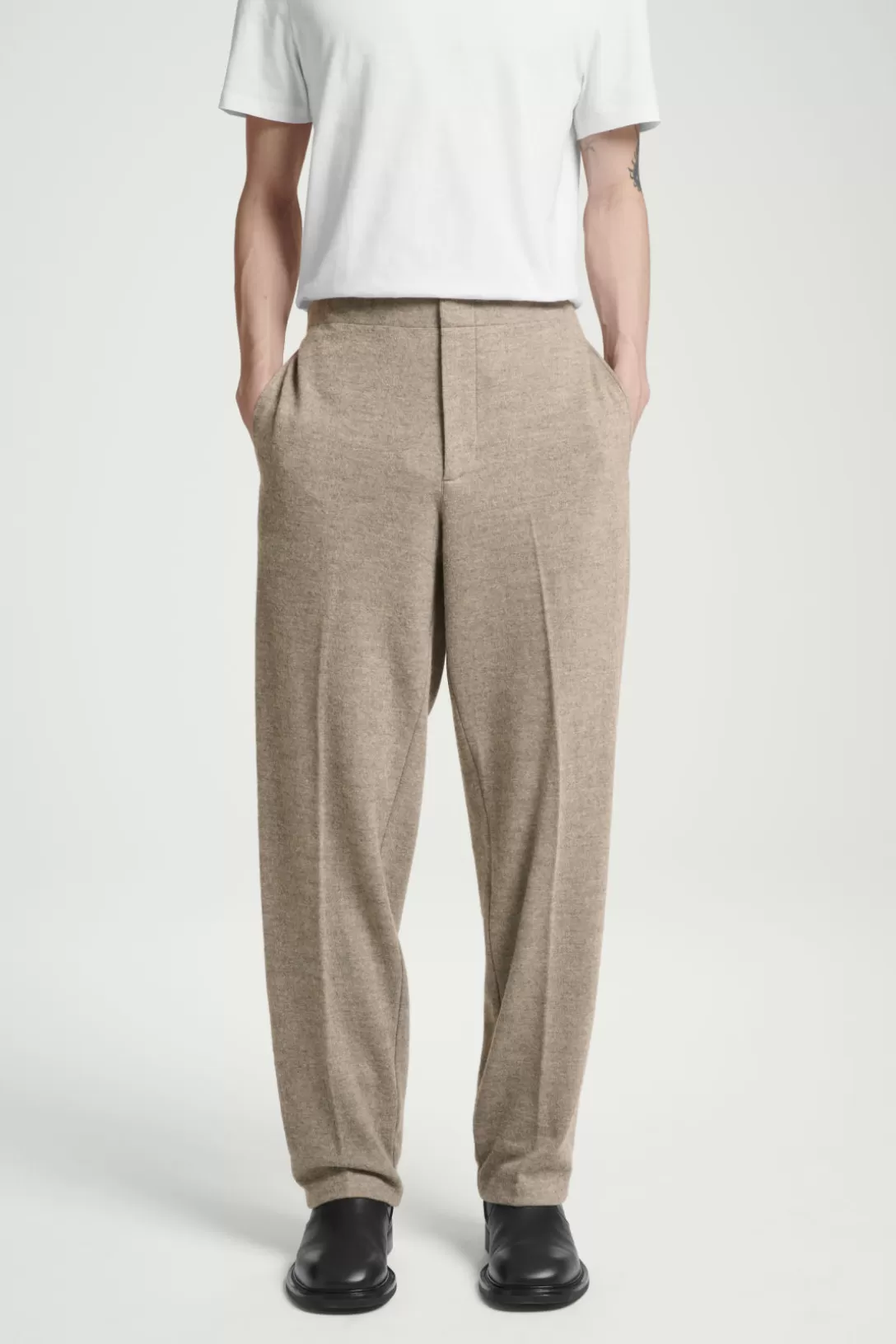 ELASTICATED BOILED-WOOL PANTS<COS Store